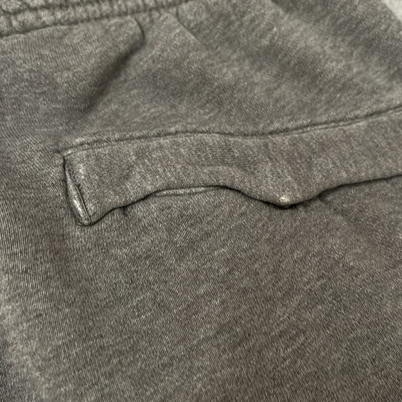 Nike Men’s Gray Sweatpants size Large - Picture 6 of 6
